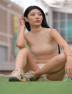 《子弹与选票》
