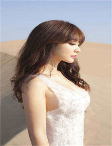《女女女hd》